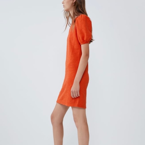 Zara red textured dress with voluminous sleeves - Picture 3 of 7